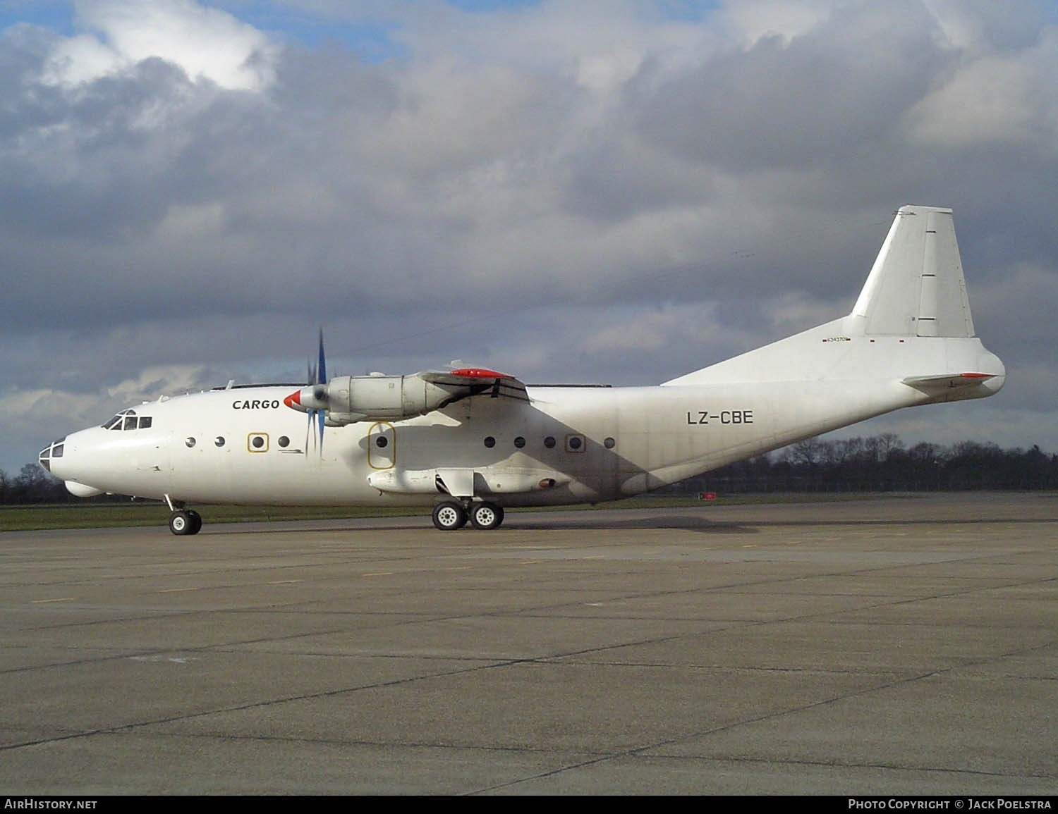 Aircraft Photo of LZ-CBE | Antonov An-12B | AirHistory.net #686196