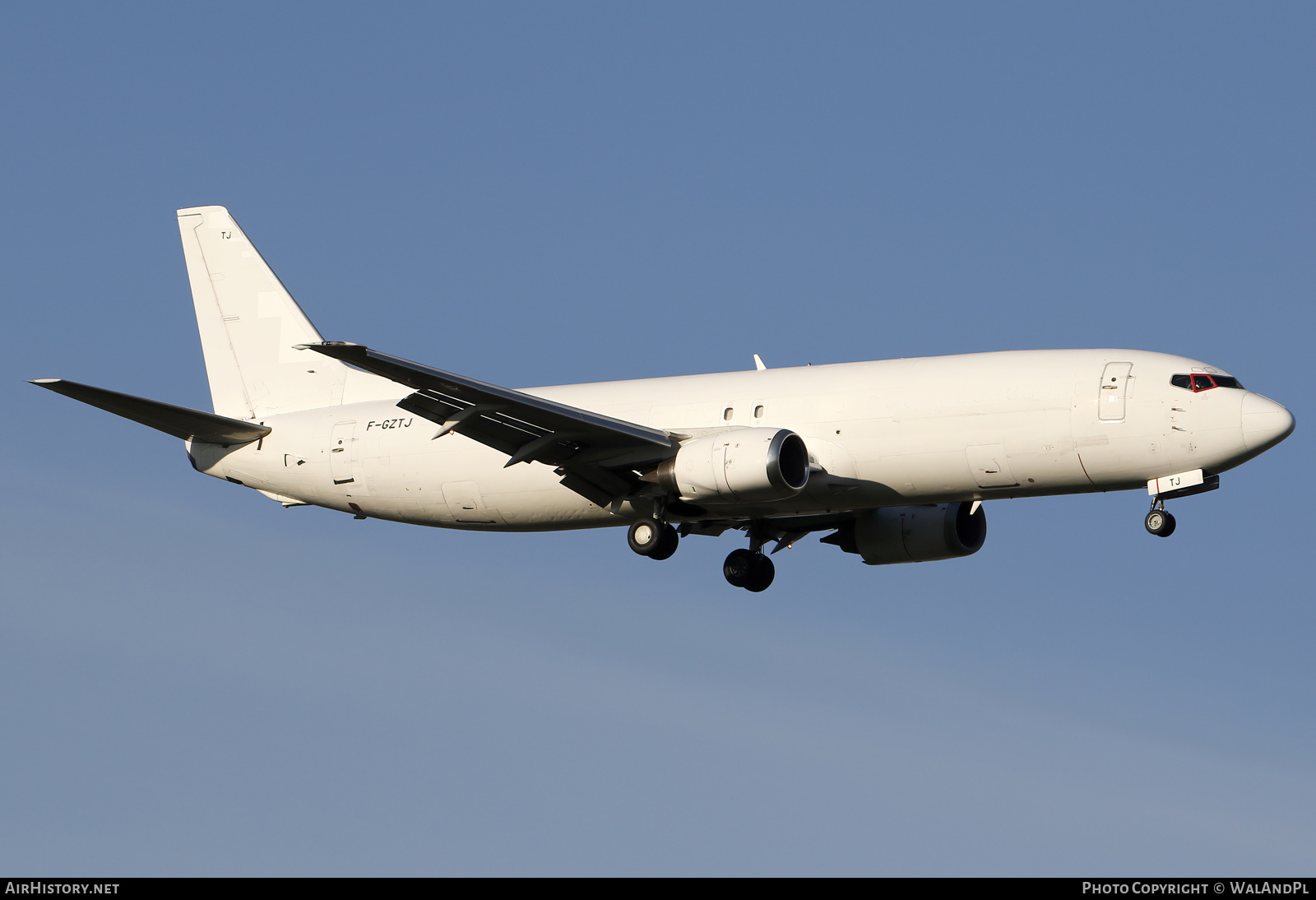Aircraft Photo of F-GZTJ | Boeing 737-4S3(SF) | AirHistory.net #686253
