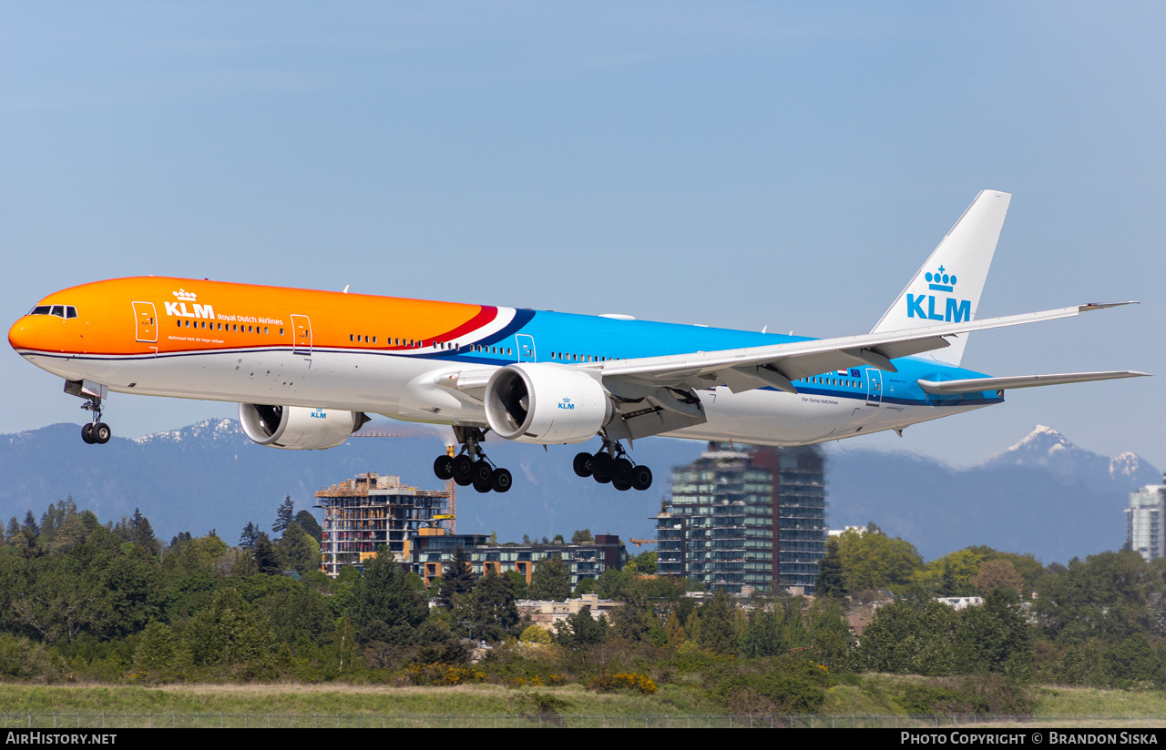 Aircraft Photo of PH-BVA | Boeing 777-306/ER | KLM - Royal Dutch Airlines | AirHistory.net #686331