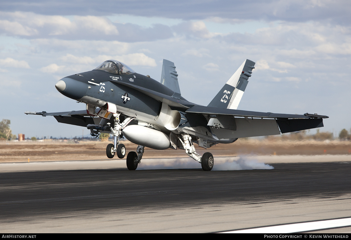 Aircraft Photo of 163733 | McDonnell Douglas F/A-18C Hornet | USA - Navy | AirHistory.net #686505