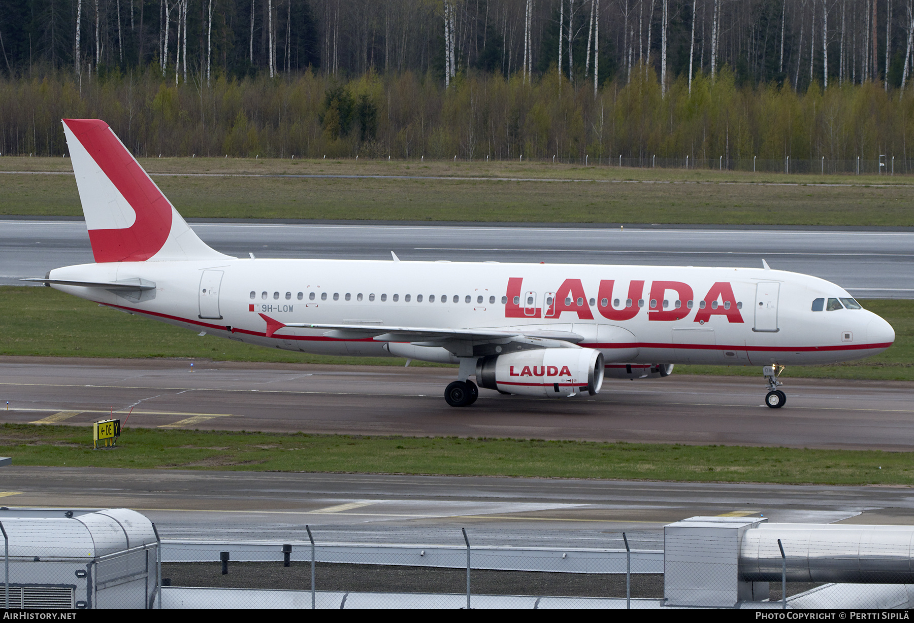 Aircraft Photo of 9H-LOW | Airbus A320-233 | Lauda | AirHistory.net #686636