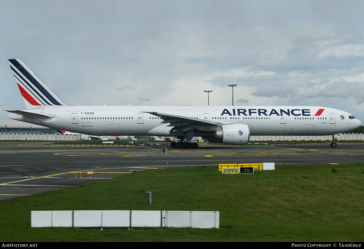 Aircraft Photo of F-GSQB | Boeing 777-328/ER | Air France | AirHistory.net #686644