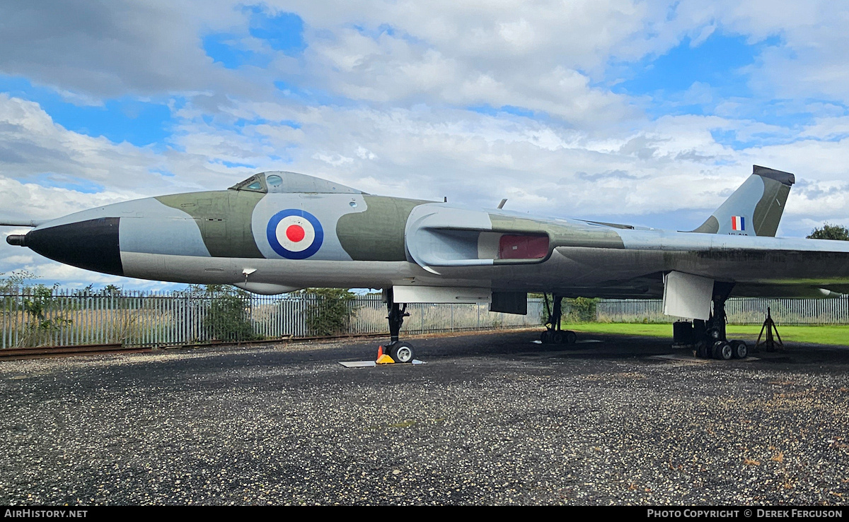 Aircraft Photo of XL319 | Avro 698 Vulcan B.2 | UK - Air Force | AirHistory.net #686696