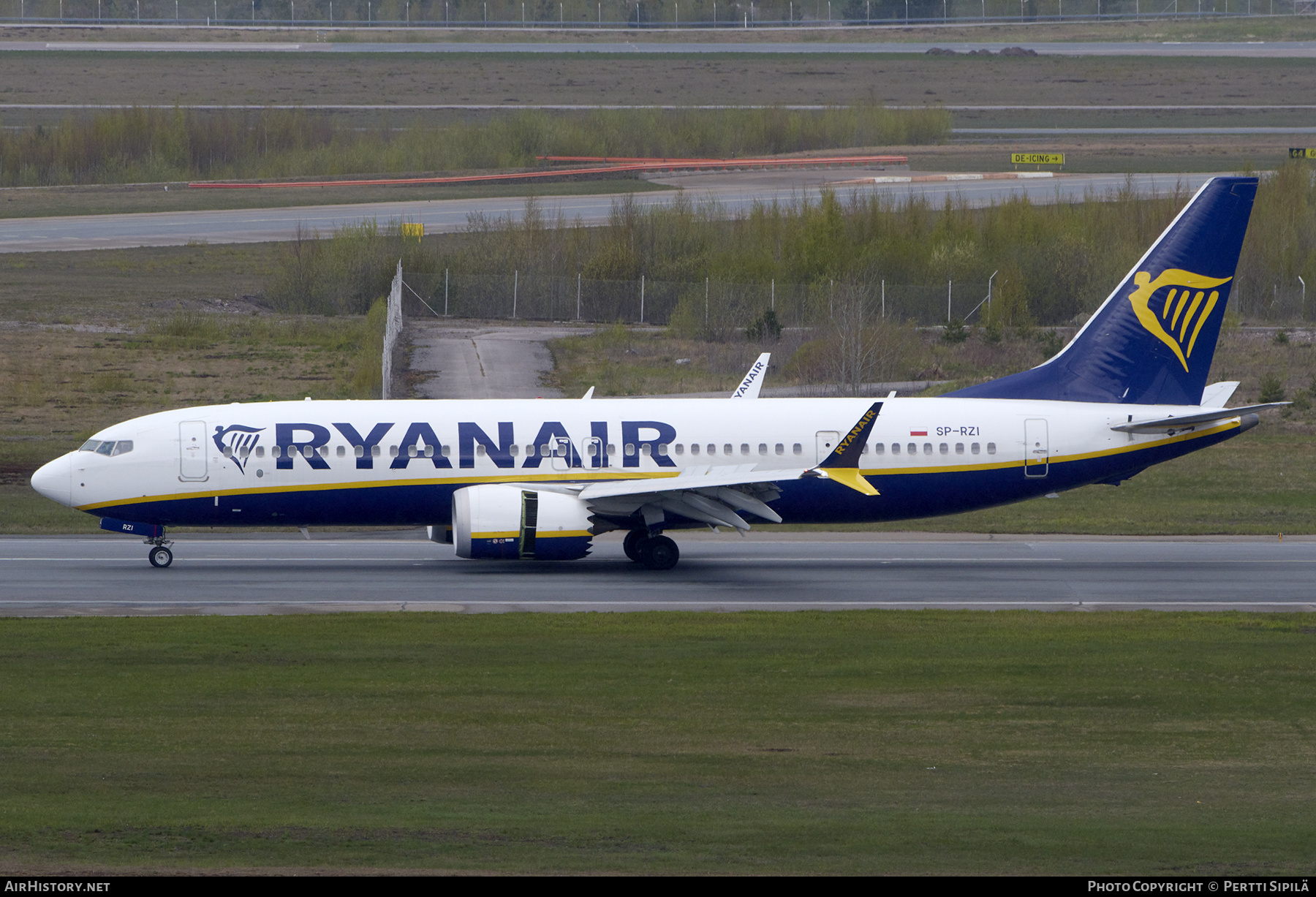 Aircraft Photo of SP-RZI | Boeing 737-8200 Max 200 | Ryanair | AirHistory.net #686704