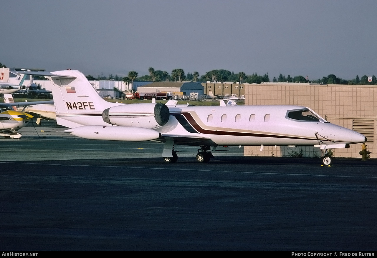 Aircraft Photo of N42FE | Gates Learjet 25B | AirHistory.net #686730