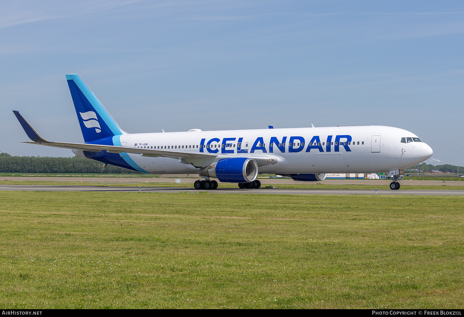 Aircraft Photo of TF-ISW | Boeing 767-319/ER | Icelandair | AirHistory.net #686791