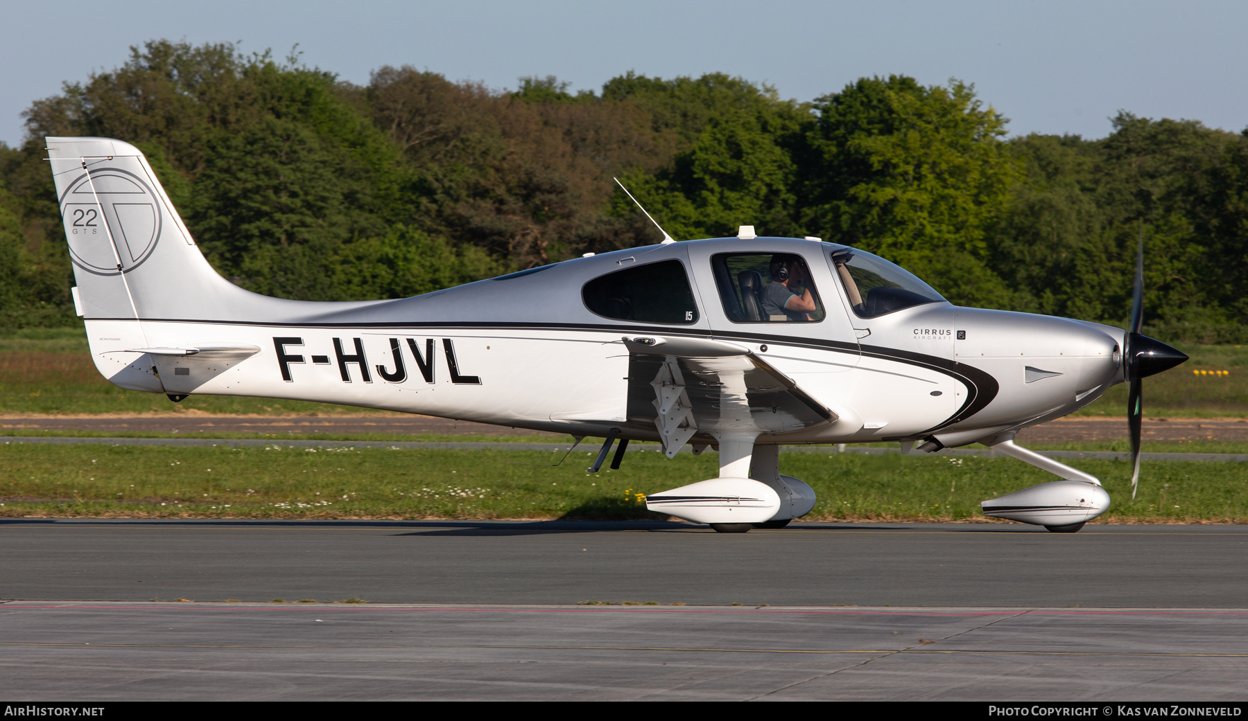 Aircraft Photo of F-HJVL | Cirrus SR-22T G5-GTS | AirHistory.net #686828
