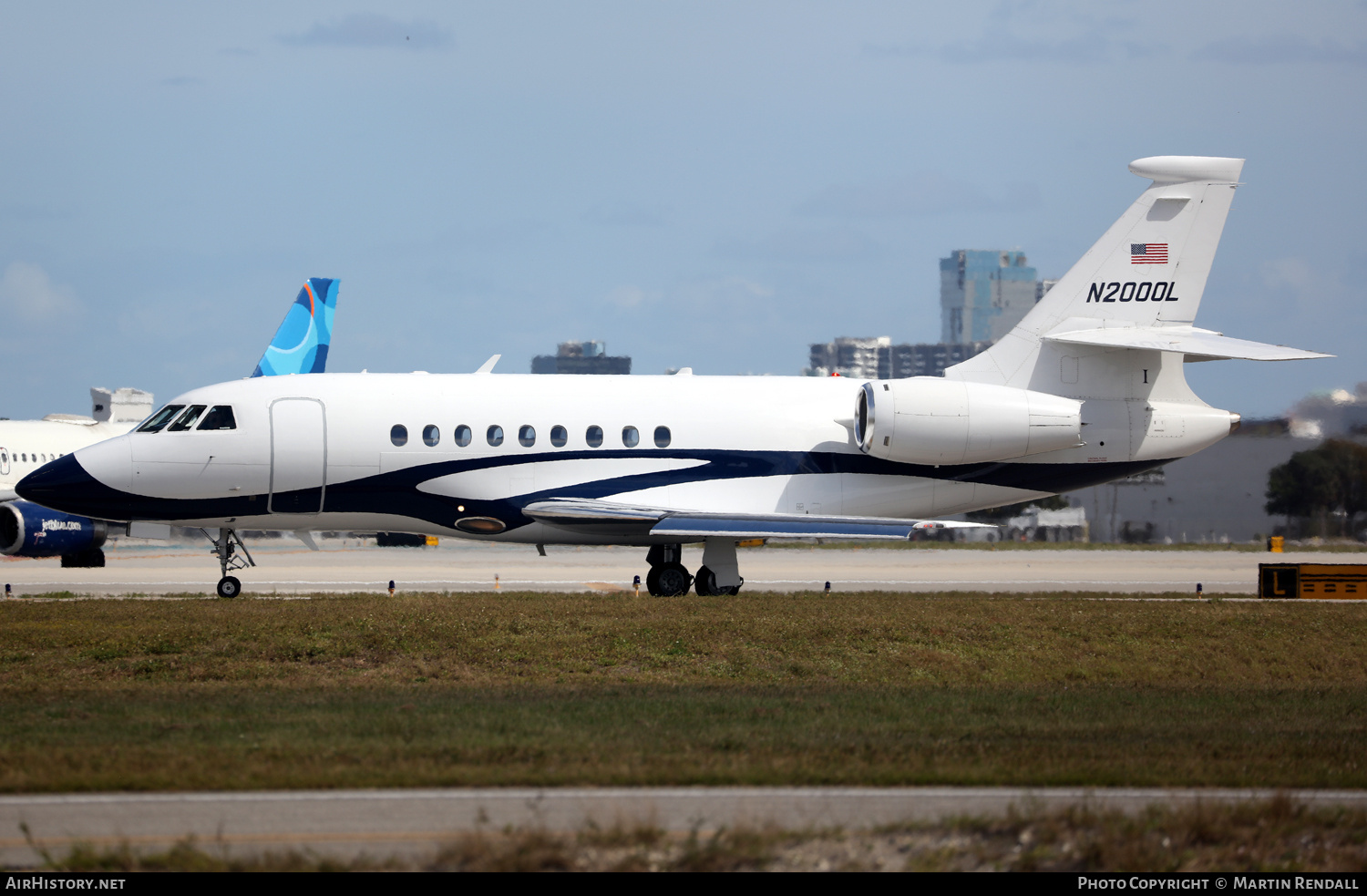 Aircraft Photo of N2000L | Dassault Falcon 2000 | AirHistory.net #686917
