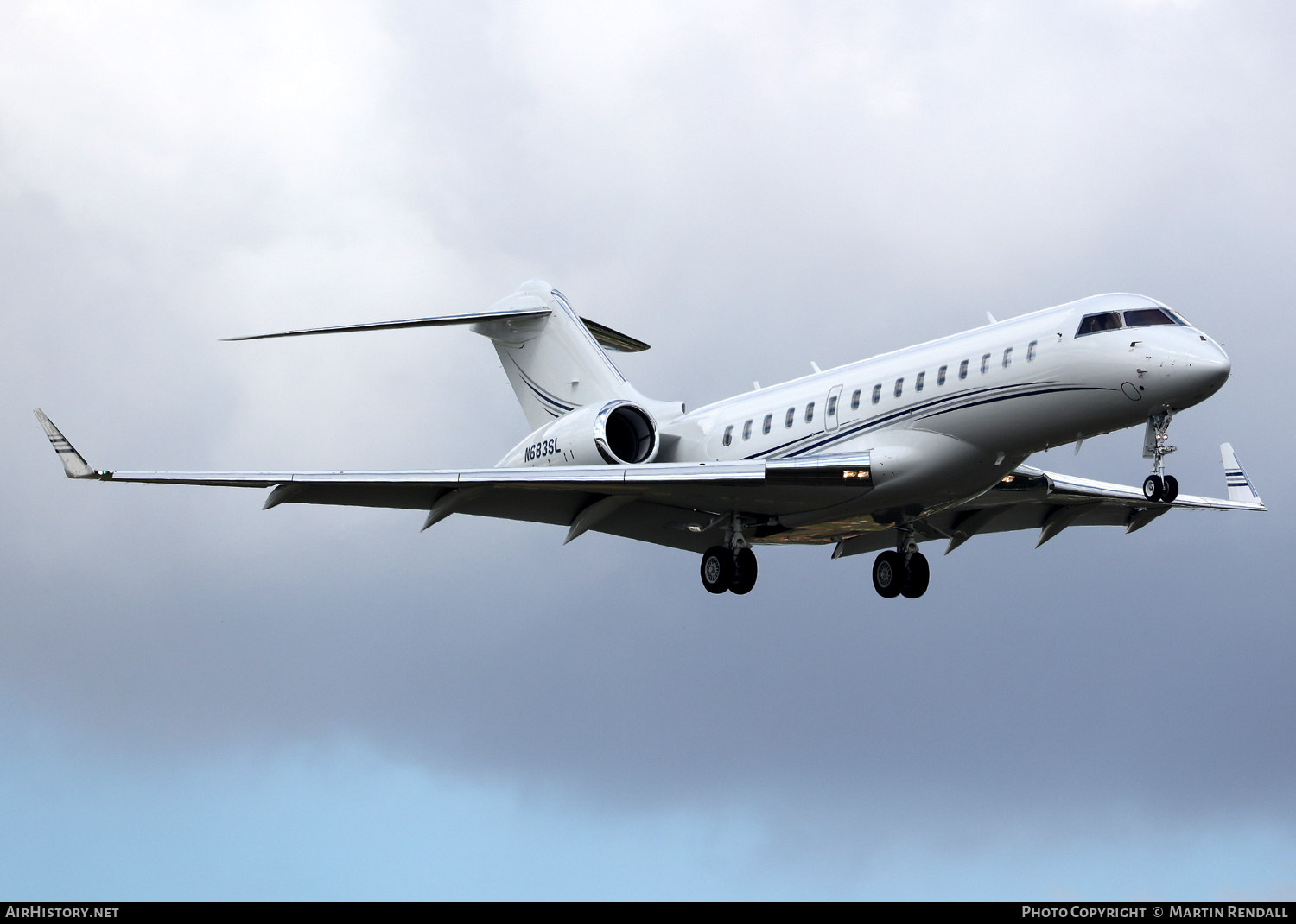 Aircraft Photo of N683SL | Bombardier Global 6500 (BD-700-1A10) | AirHistory.net #686927