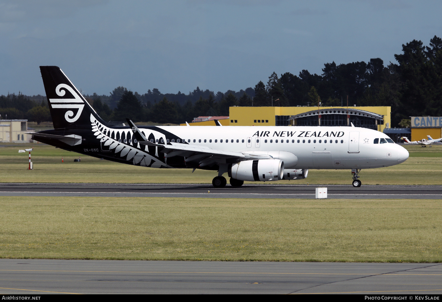 Aircraft Photo of ZK-OXC | Airbus A320-232 | Air New Zealand | AirHistory.net #686943