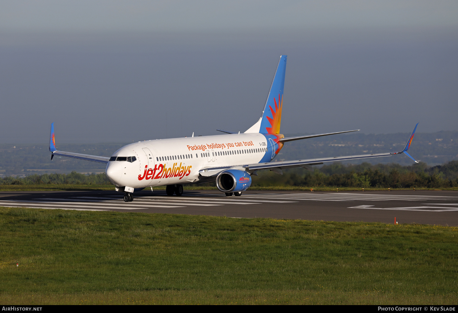 Aircraft Photo of G-JZBE | Boeing 737-800 | Jet2 Holidays | AirHistory.net #686978