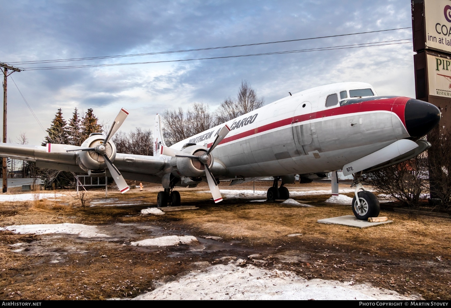 Aircraft Photo of N43872 | Douglas C-118A Liftmaster | Northern Air Cargo - NAC | AirHistory.net #687047
