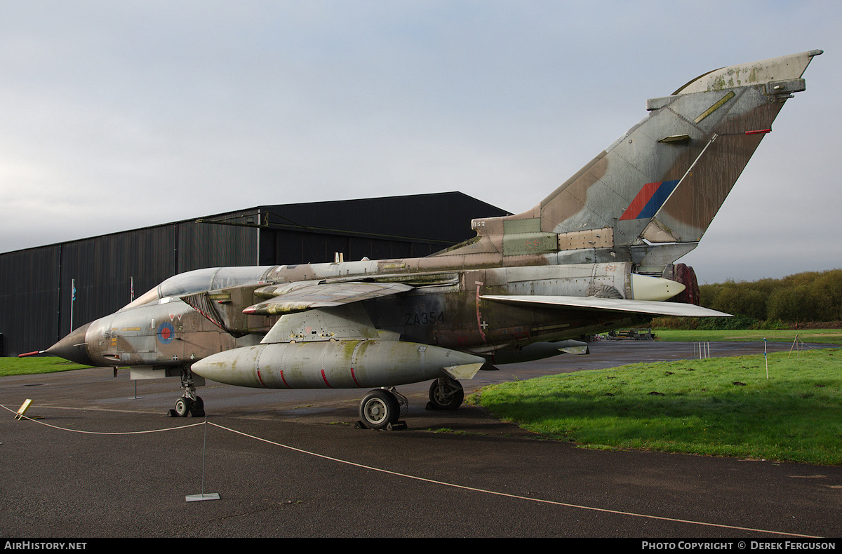 Aircraft Photo of ZA354 | Panavia Tornado GR1 | UK - Air Force | AirHistory.net #687055