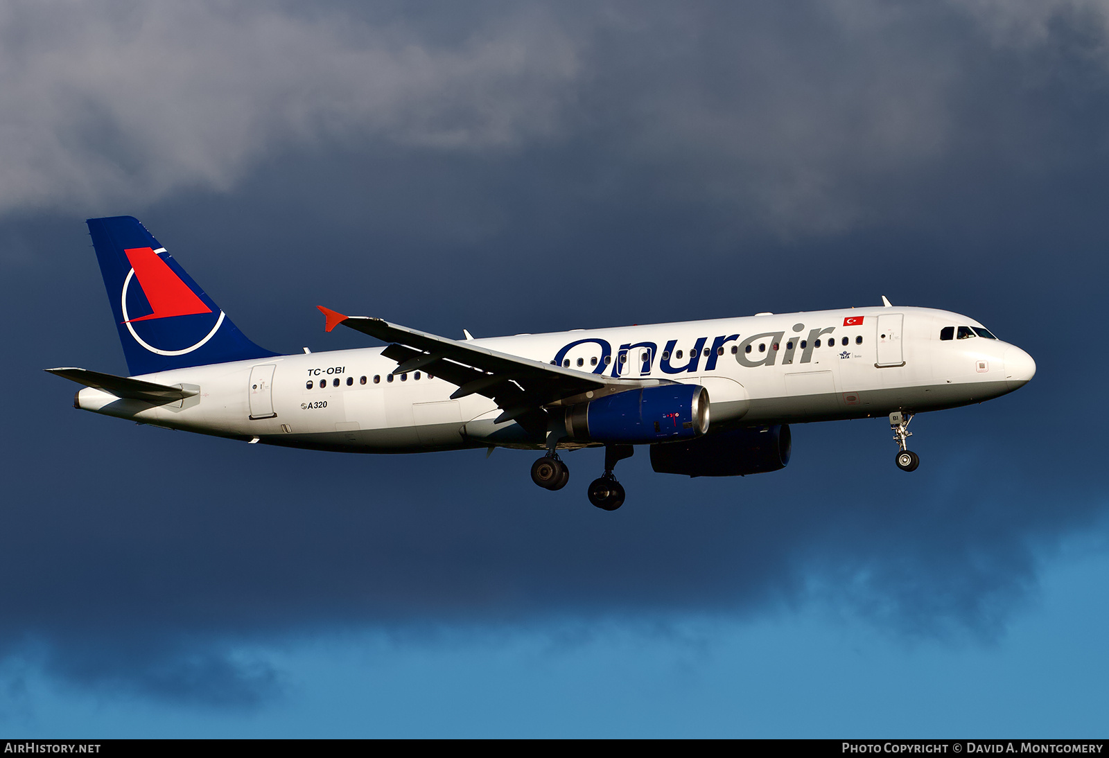 Aircraft Photo of TC-OBI | Airbus A320-232 | Onur Air | AirHistory.net #687156