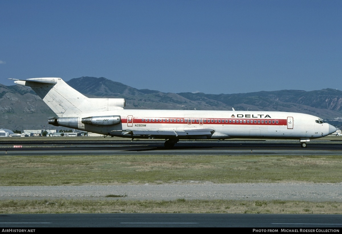 Aircraft Photo of N2809W | Boeing 727-247 | Delta Air Lines | AirHistory.net #687159