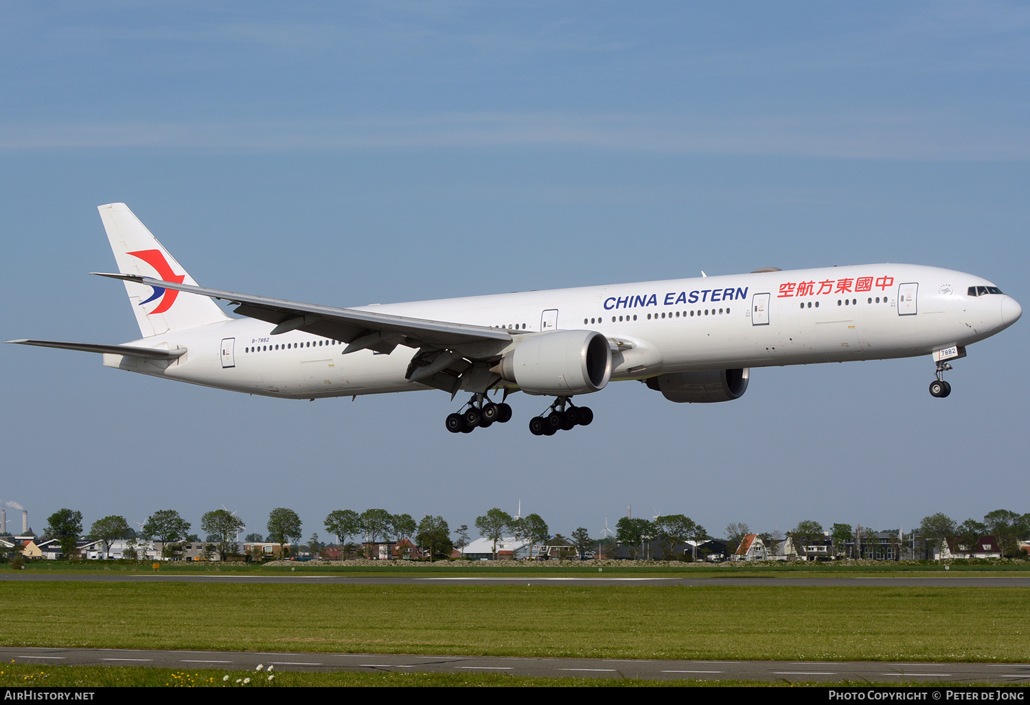 Aircraft Photo of B-7882 | Boeing 777-300/ER | China Eastern Airlines | AirHistory.net #687229