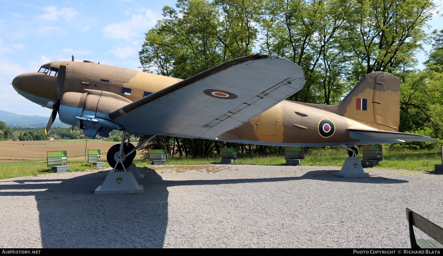 Aircraft Photo of 71253 | Douglas C-47A Dakota Mk.3 | UK - Air Force | AirHistory.net #687249