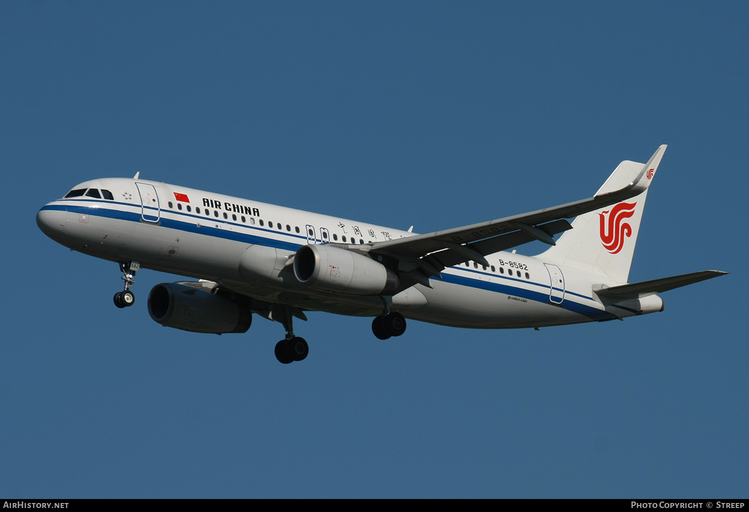 Aircraft Photo of B-8582 | Airbus A320-232 | Air China | AirHistory.net #687347