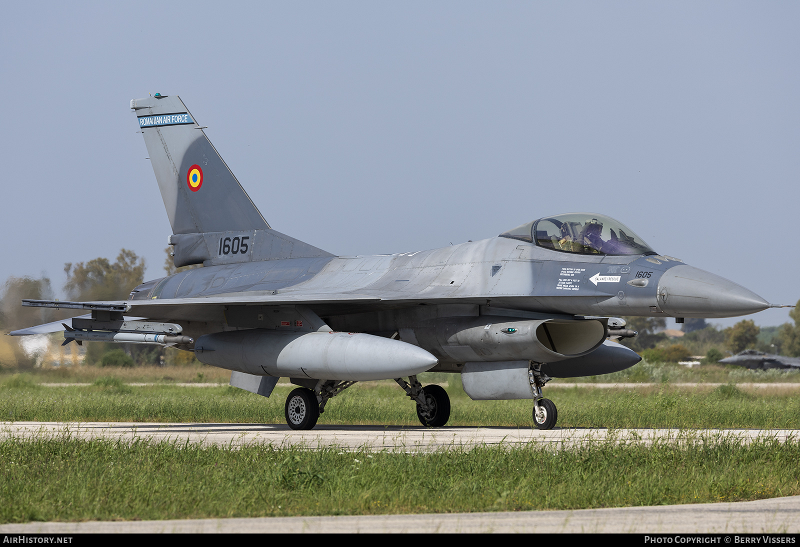 Aircraft Photo of 1605 | General Dynamics F-16AM Fighting Falcon | Romania - Air Force | AirHistory.net #687403