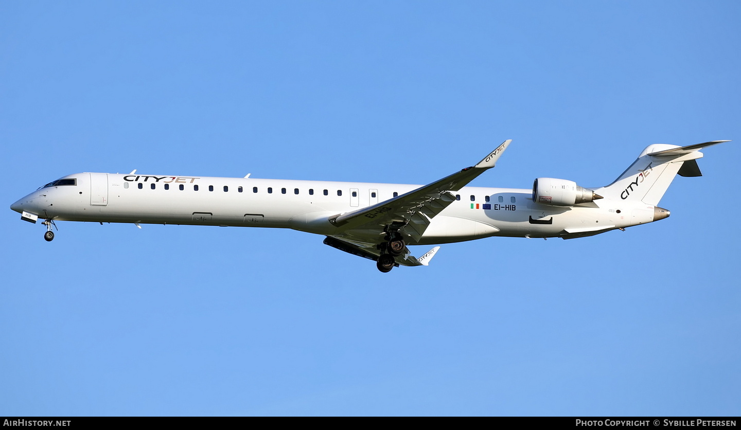 Aircraft Photo of EI-HIB | Bombardier CRJ-1000EE (CL-600-2E25) | CityJet | AirHistory.net #687409