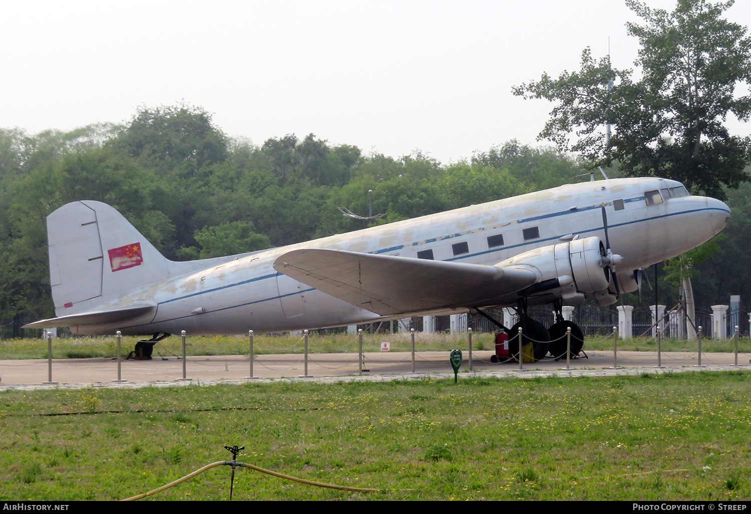 Aircraft Photo of 324 | Lisunov Li-2 | AirHistory.net #687443