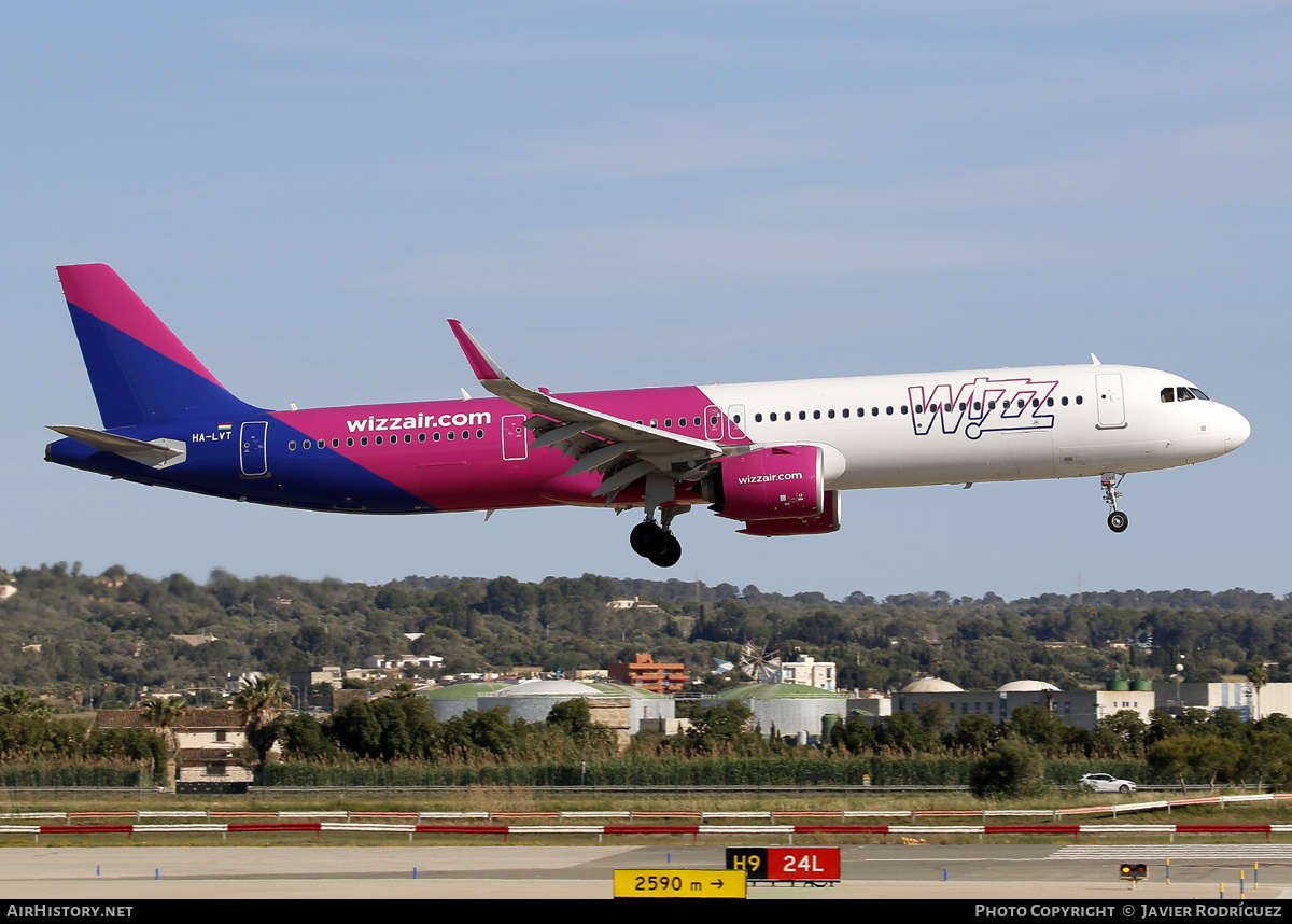 Aircraft Photo of HA-LVT | Airbus A321-271NX | Wizz Air | AirHistory.net #687488