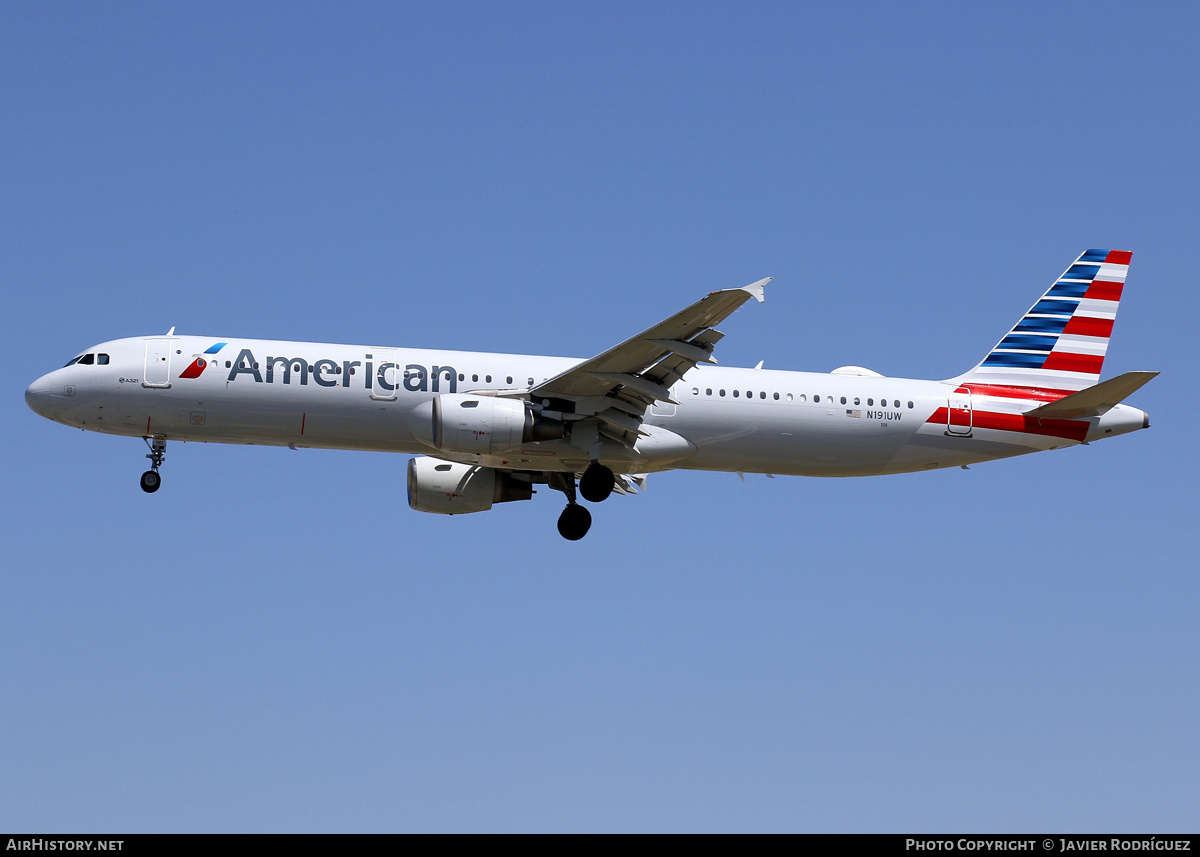 Aircraft Photo of N191UW | Airbus A321-211 | American Airlines | AirHistory.net #687491