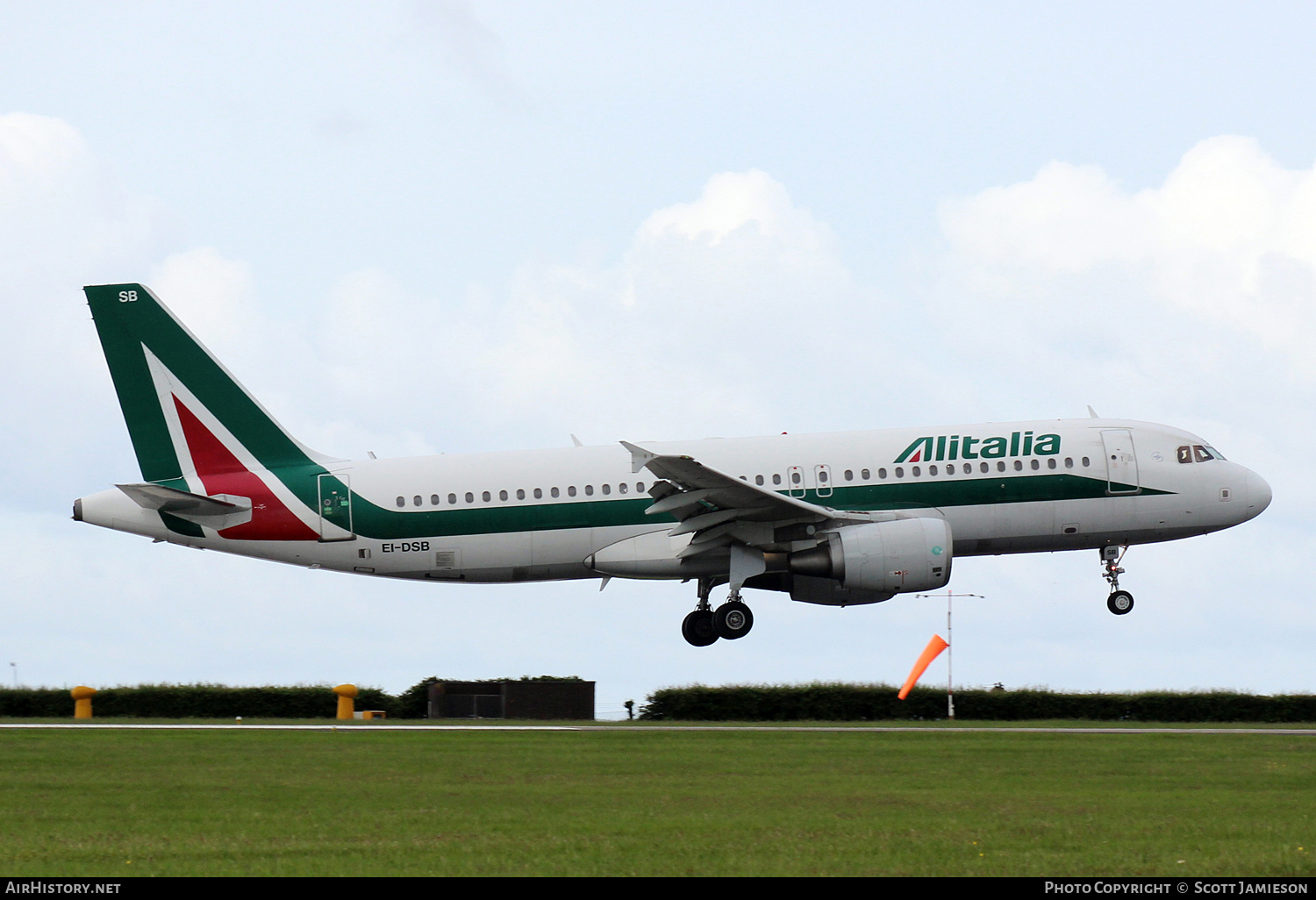 Aircraft Photo of EI-DSB | Airbus A320-216 | Alitalia | AirHistory.net #687509