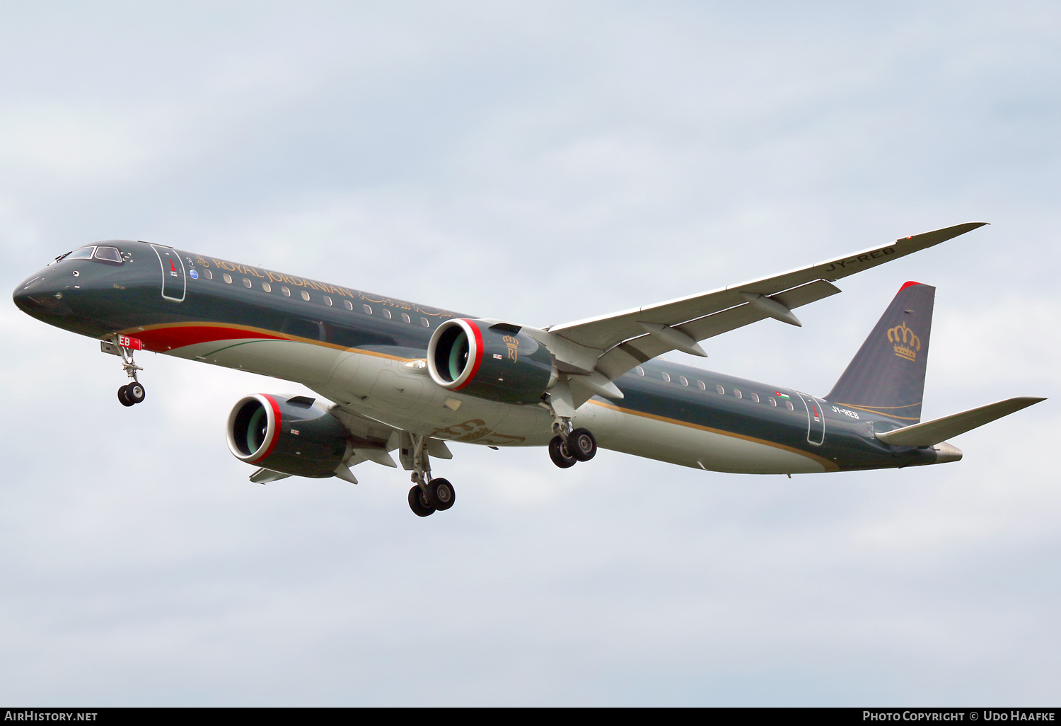 Aircraft Photo of JY-REB | Embraer 195-E2 (ERJ-190-400) | Royal Jordanian Airlines | AirHistory.net #687633