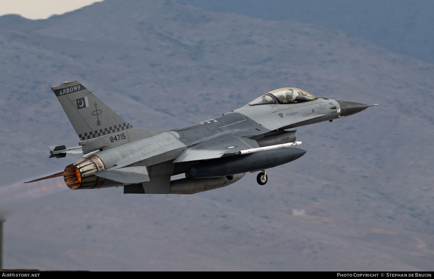Aircraft Photo of 84715 | General Dynamics F-16A Fighting Falcon | Pakistan - Air Force | AirHistory.net #687638
