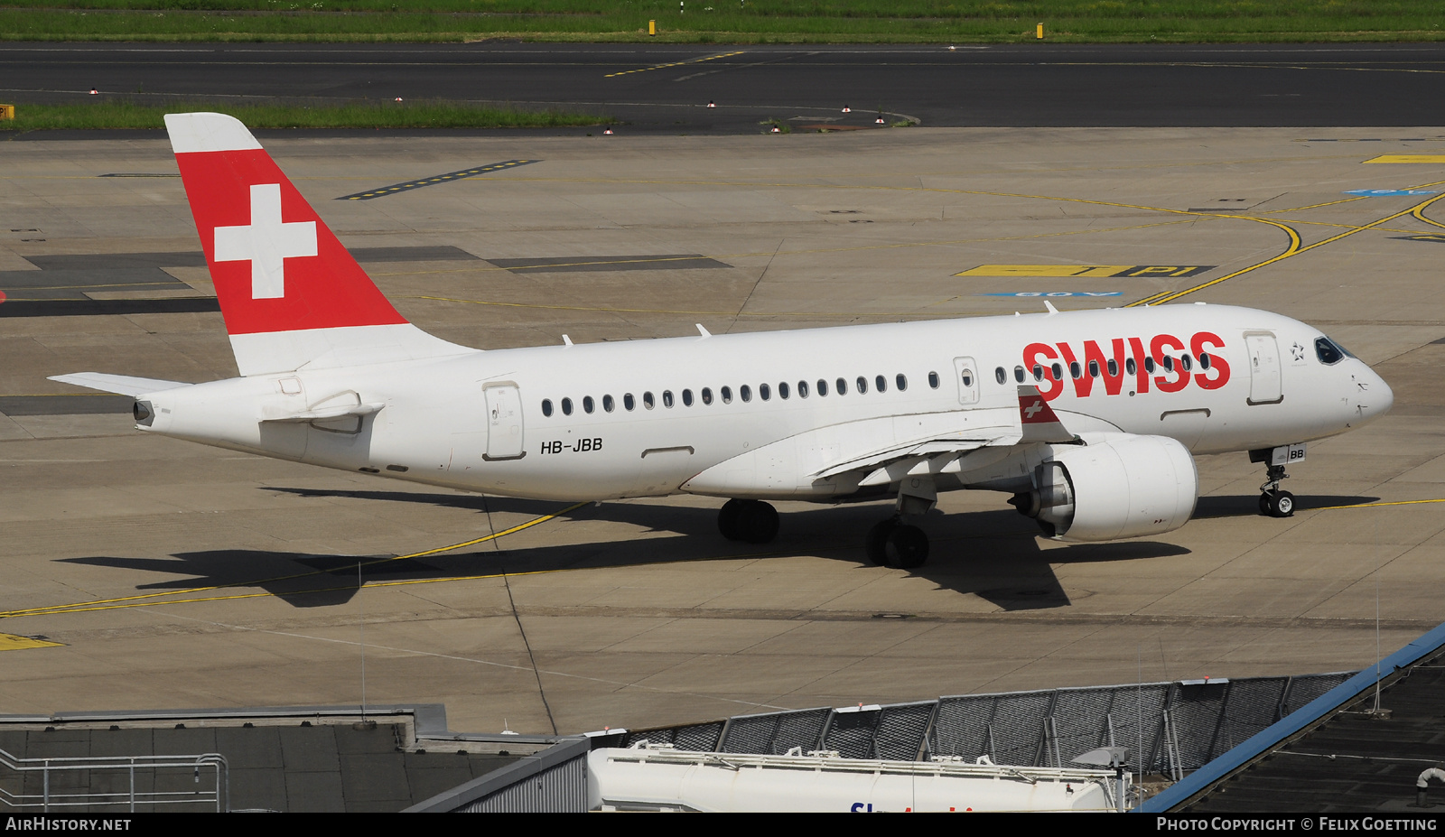 Aircraft Photo of HB-JBB | Bombardier CSeries CS100 (BD-500-1A10) | Swiss International Air Lines | AirHistory.net #687659