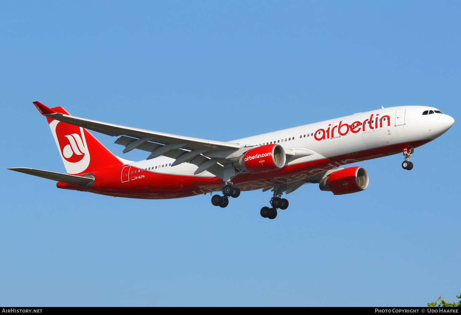 Aircraft Photo of D-ALPA | Airbus A330-223 | Air Berlin | AirHistory.net #687669