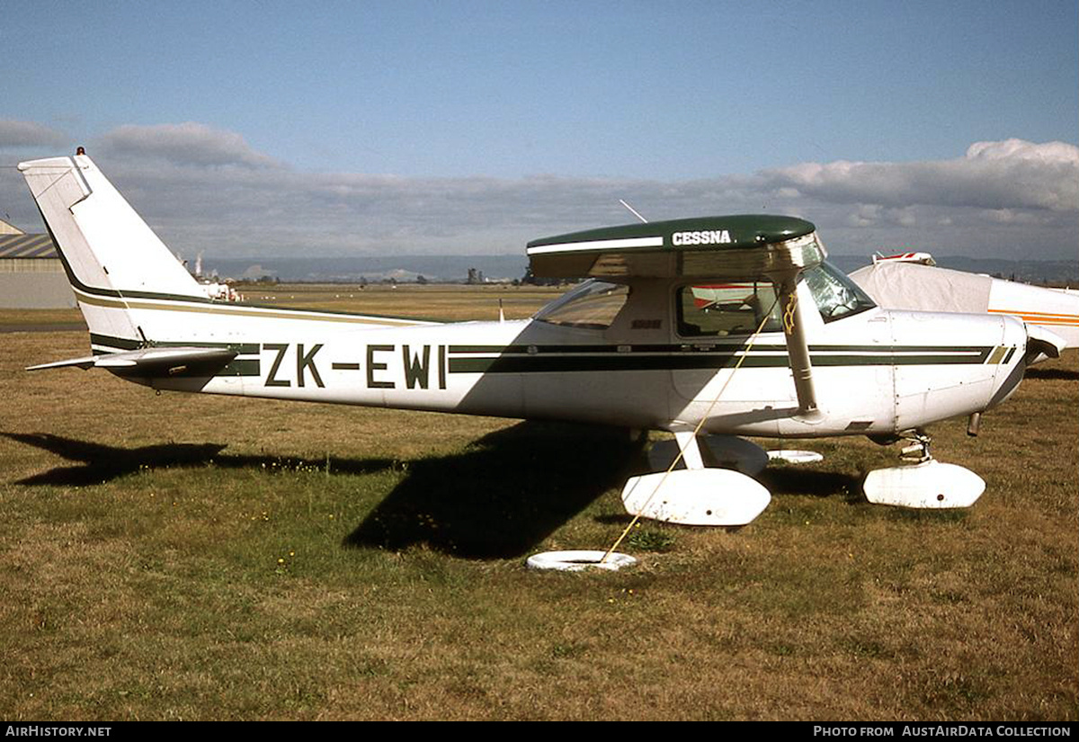 Aircraft Photo of ZK-EWI | Cessna 152 | AirHistory.net #687816
