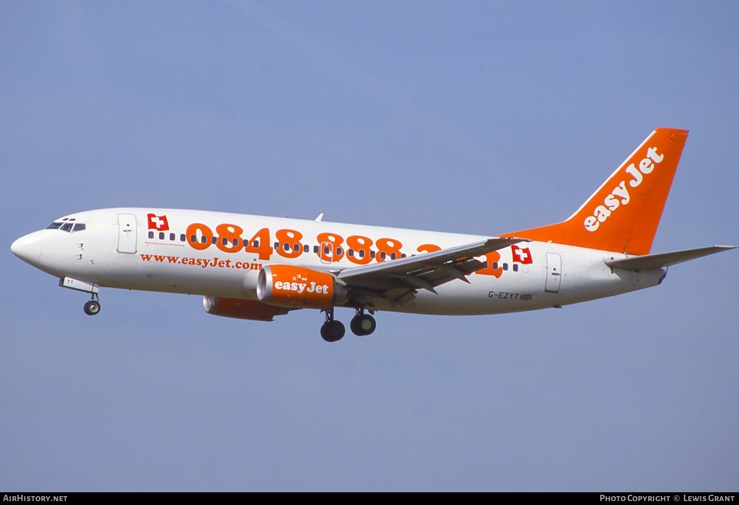 Aircraft Photo of G-EZYT | Boeing 737-3Q8 | EasyJet | AirHistory.net #687857