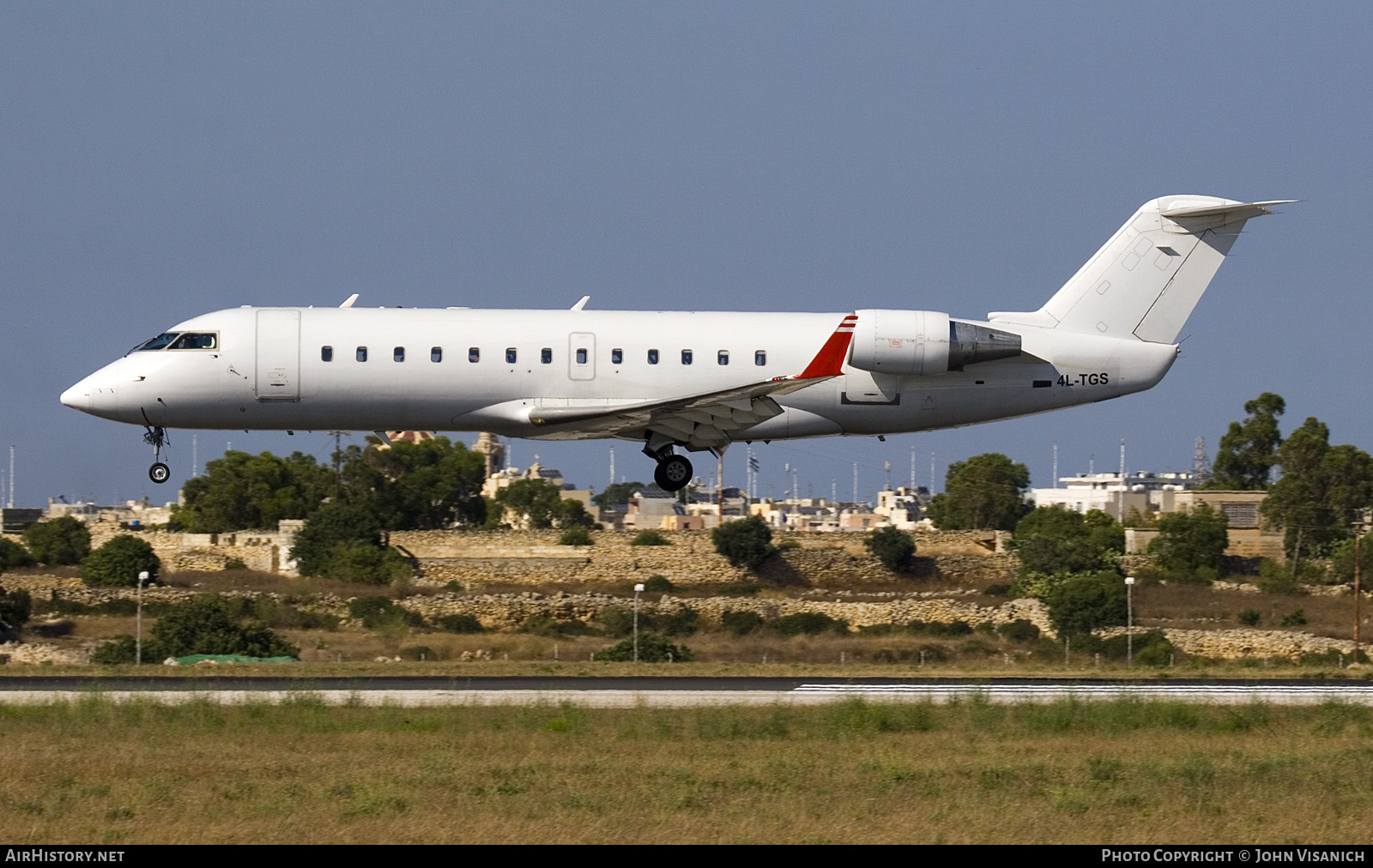 Aircraft Photo of 4L-TGS | Bombardier CRJ-200LR (CL-600-2B19) | Georgian Airways | AirHistory.net #687860