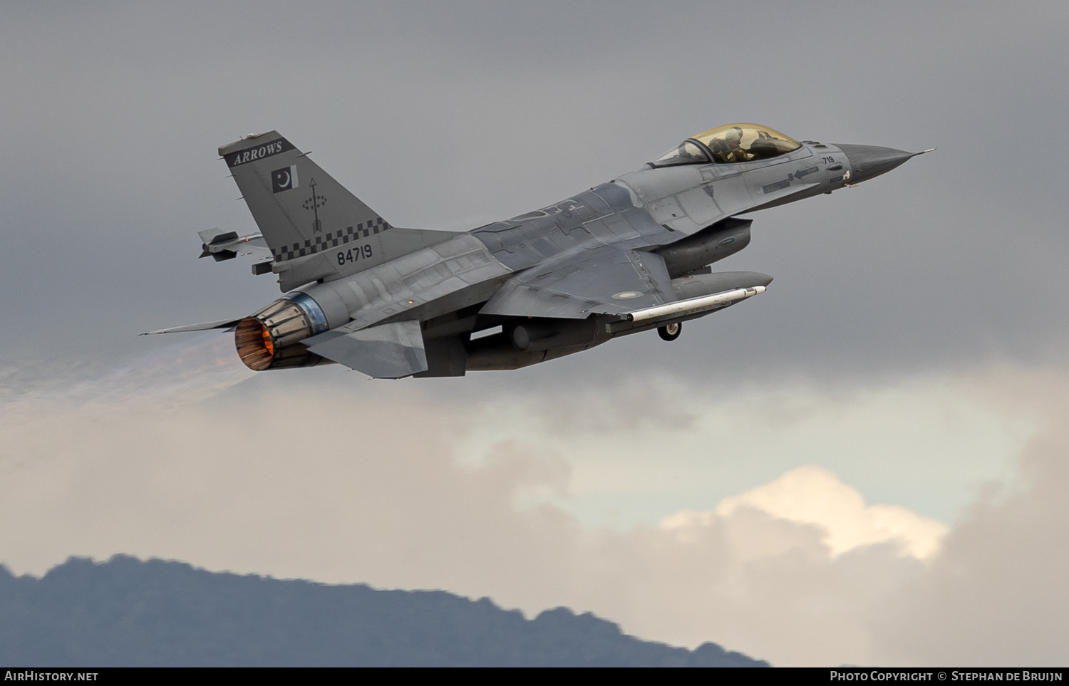 Aircraft Photo of 84719 | General Dynamics F-16A Fighting Falcon | Pakistan - Air Force | AirHistory.net #687866