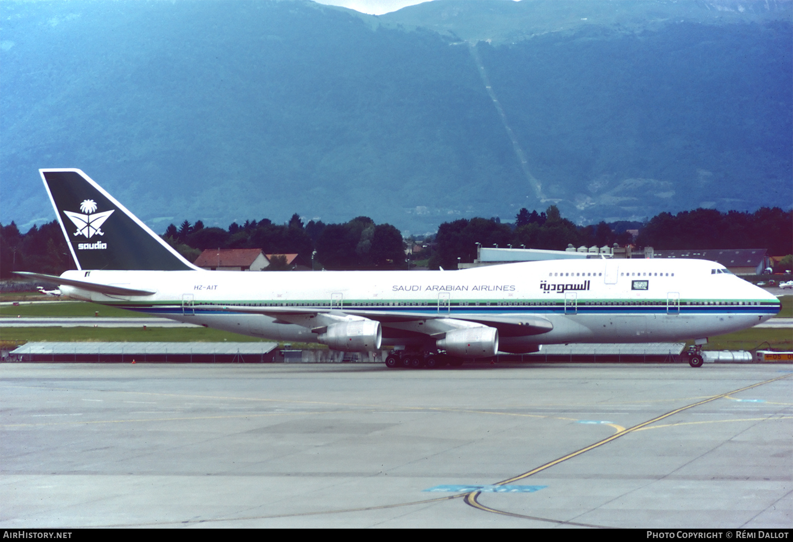 Aircraft Photo of HZ-AIT | Boeing 747-368 | Saudia - Saudi Arabian Airlines | AirHistory.net #687877