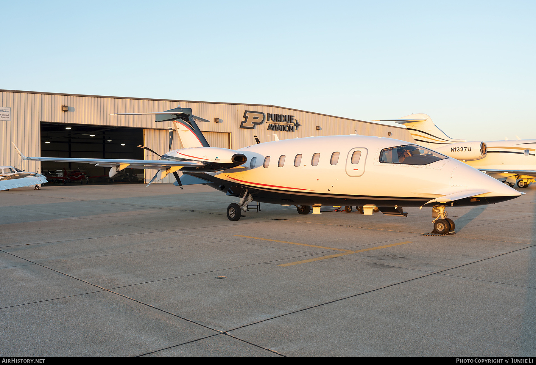 Aircraft Photo of N413TB | Piaggio P-180 Avanti II EVO | AirHistory.net #688003
