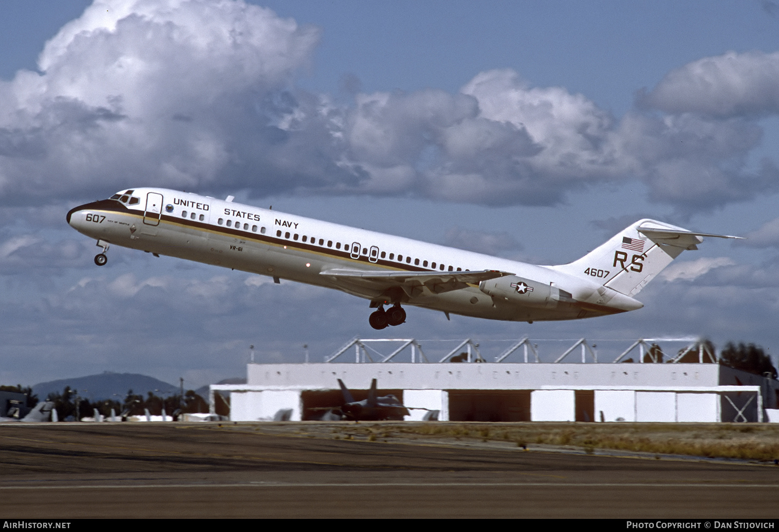 Aircraft Photo of 164607 / 4607 | McDonnell Douglas C-9B Skytrain II | USA - Navy | AirHistory.net #688107