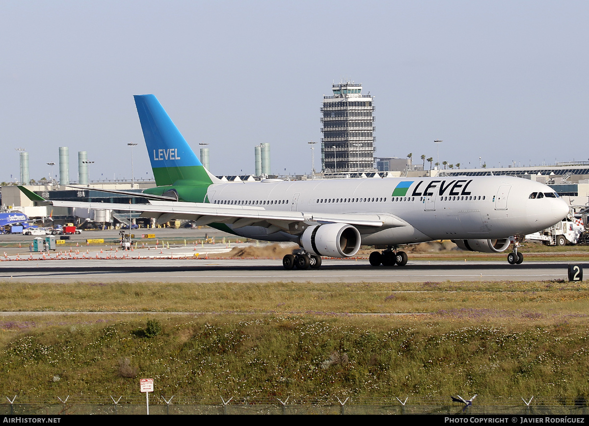 Aircraft Photo of EC-NRH | Airbus A330-202 | Level | AirHistory.net #688122
