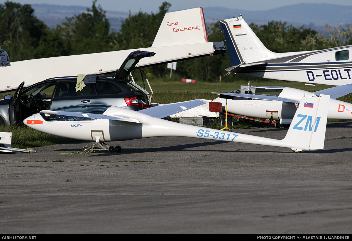 Aircraft Photo of S5-3317 | Sportine Aviacija LAK-17A | AirHistory.net #688196