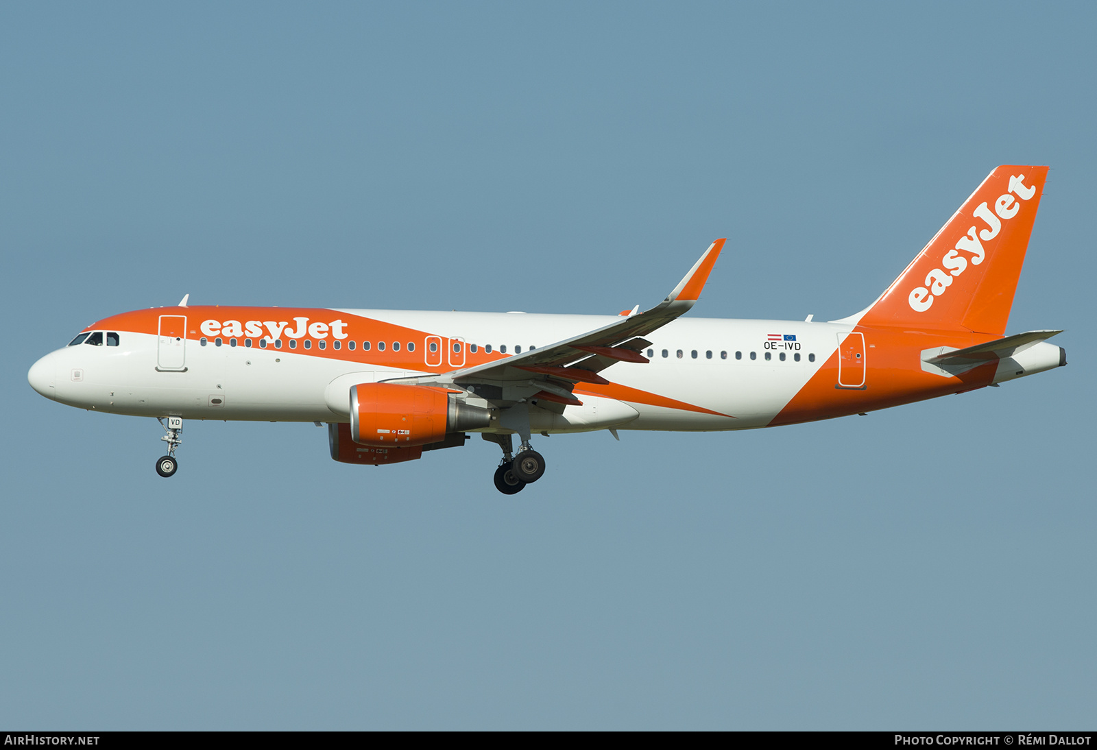 Aircraft Photo of OE-IVD | Airbus A320-214 | EasyJet | AirHistory.net #688354