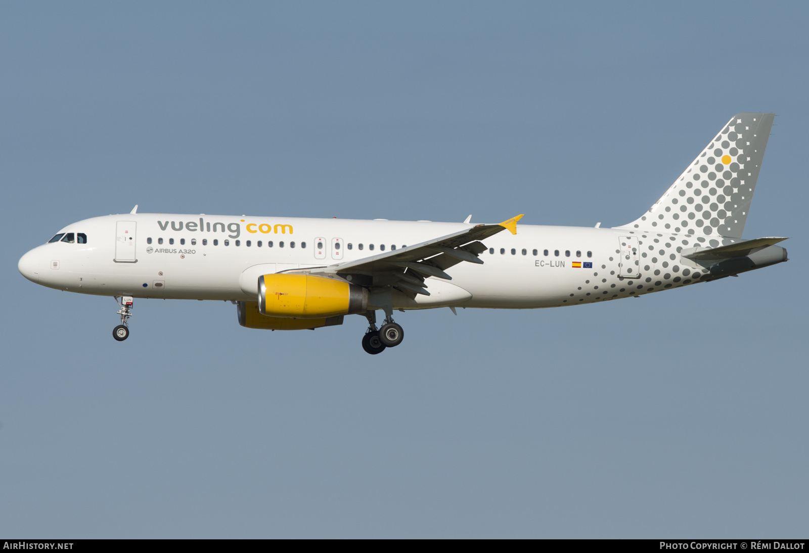 Aircraft Photo of EC-LUN | Airbus A320-232 | Vueling Airlines | AirHistory.net #688355