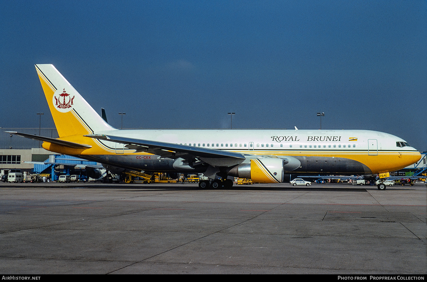 Aircraft Photo of CC-CEX | Boeing 767-284/ER | Royal Brunei Airlines | AirHistory.net #688416