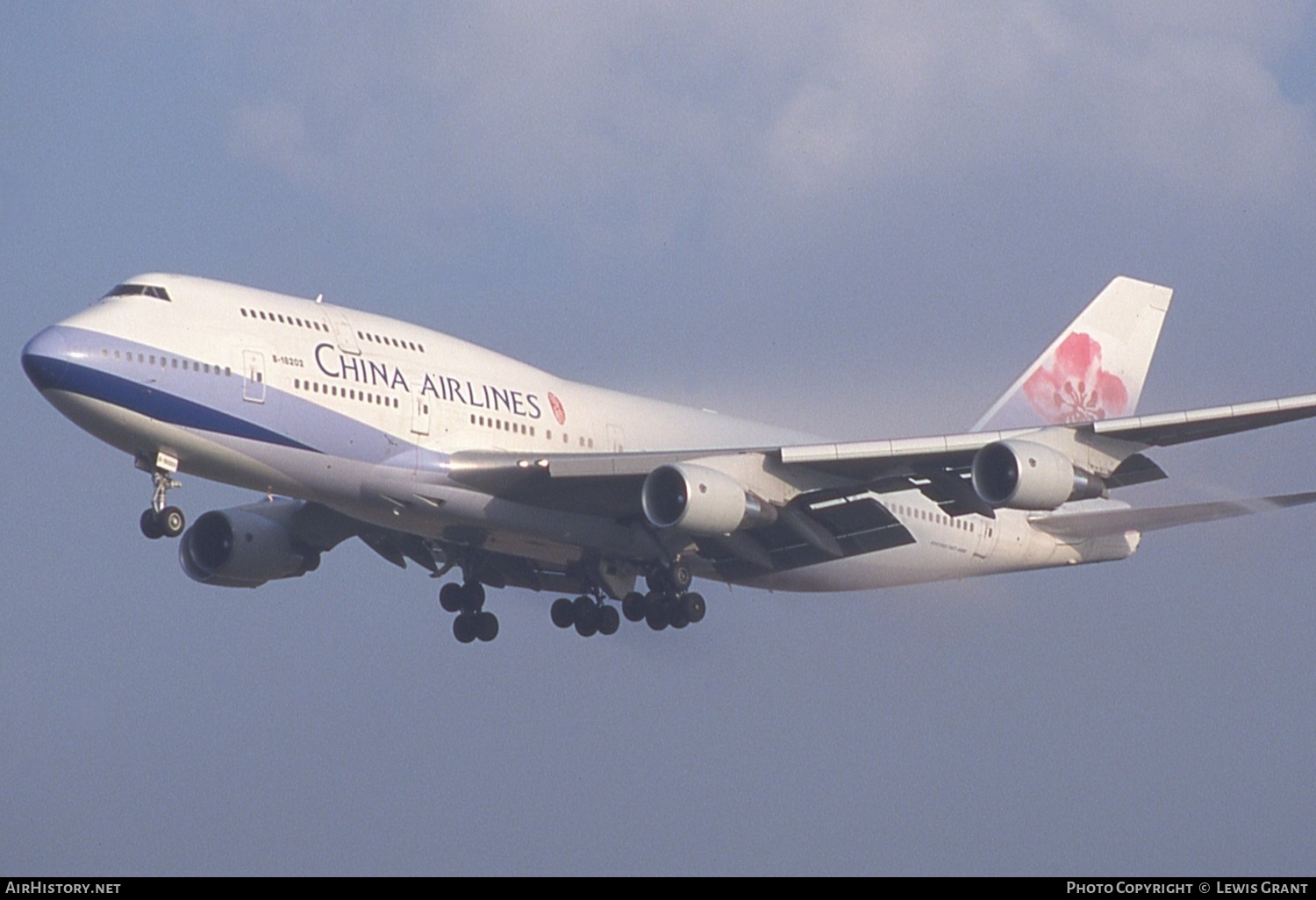 Aircraft Photo of B-18202 | Boeing 747-409 | China Airlines | AirHistory.net #688432
