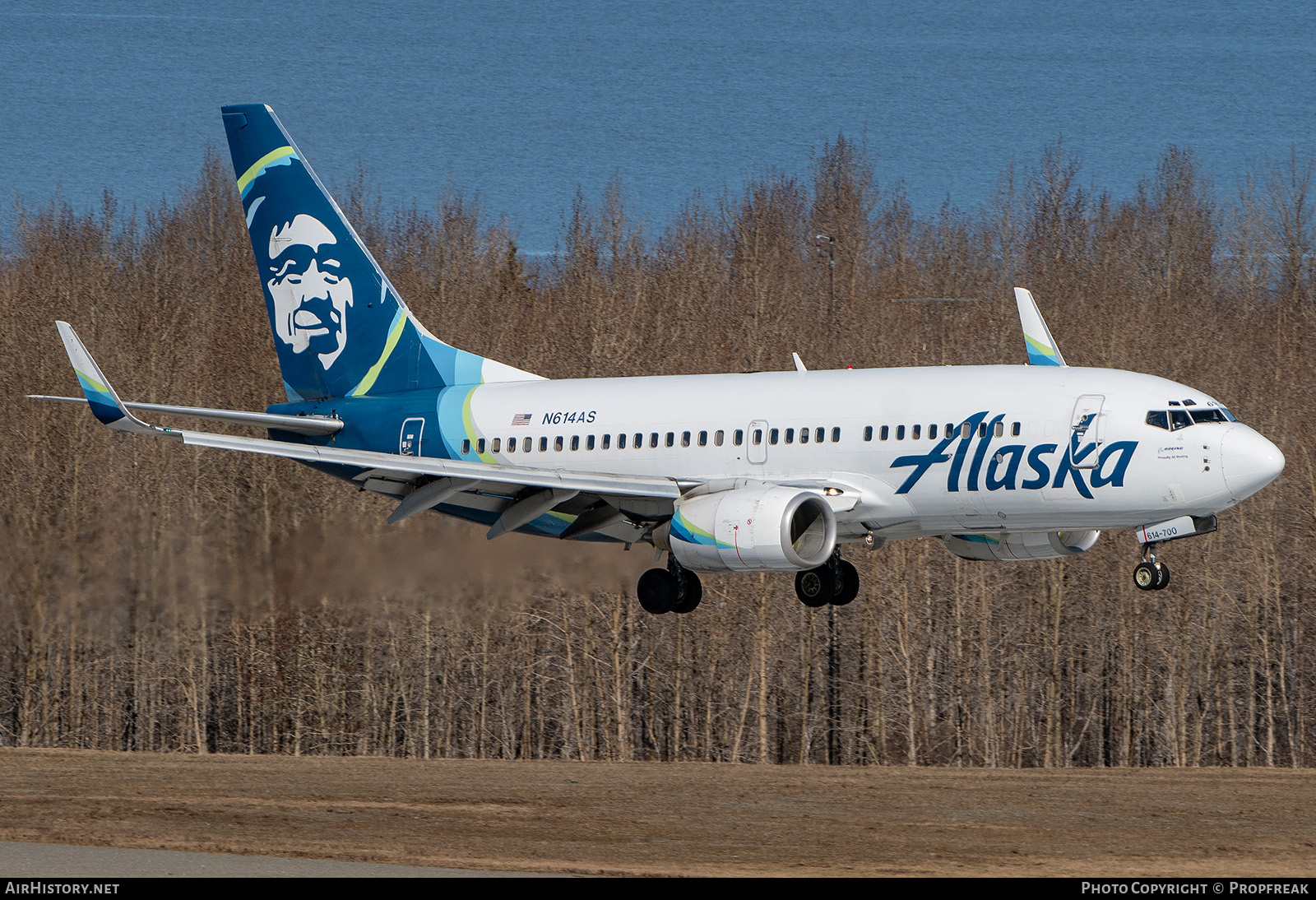 Aircraft Photo of N614AS | Boeing 737-790 | Alaska Airlines | AirHistory.net #688438