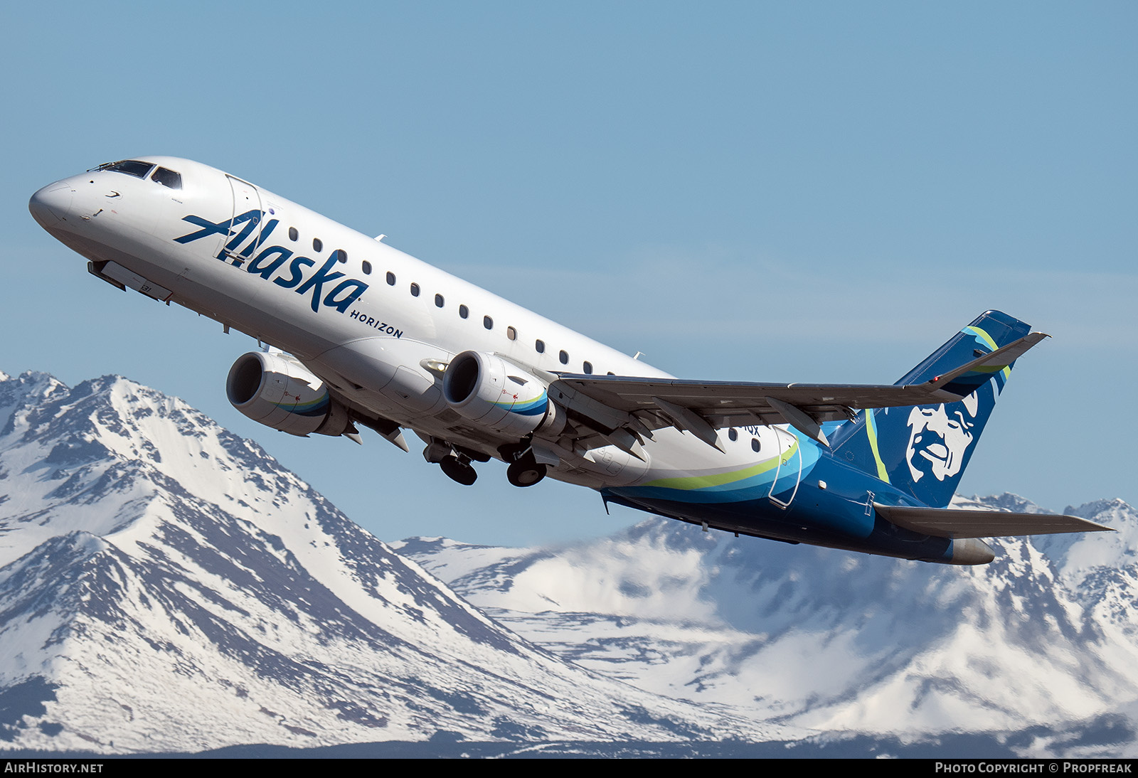 Aircraft Photo of N631QX | Embraer 175LR (ERJ-170-200LR) | Alaska Airlines | AirHistory.net #688449