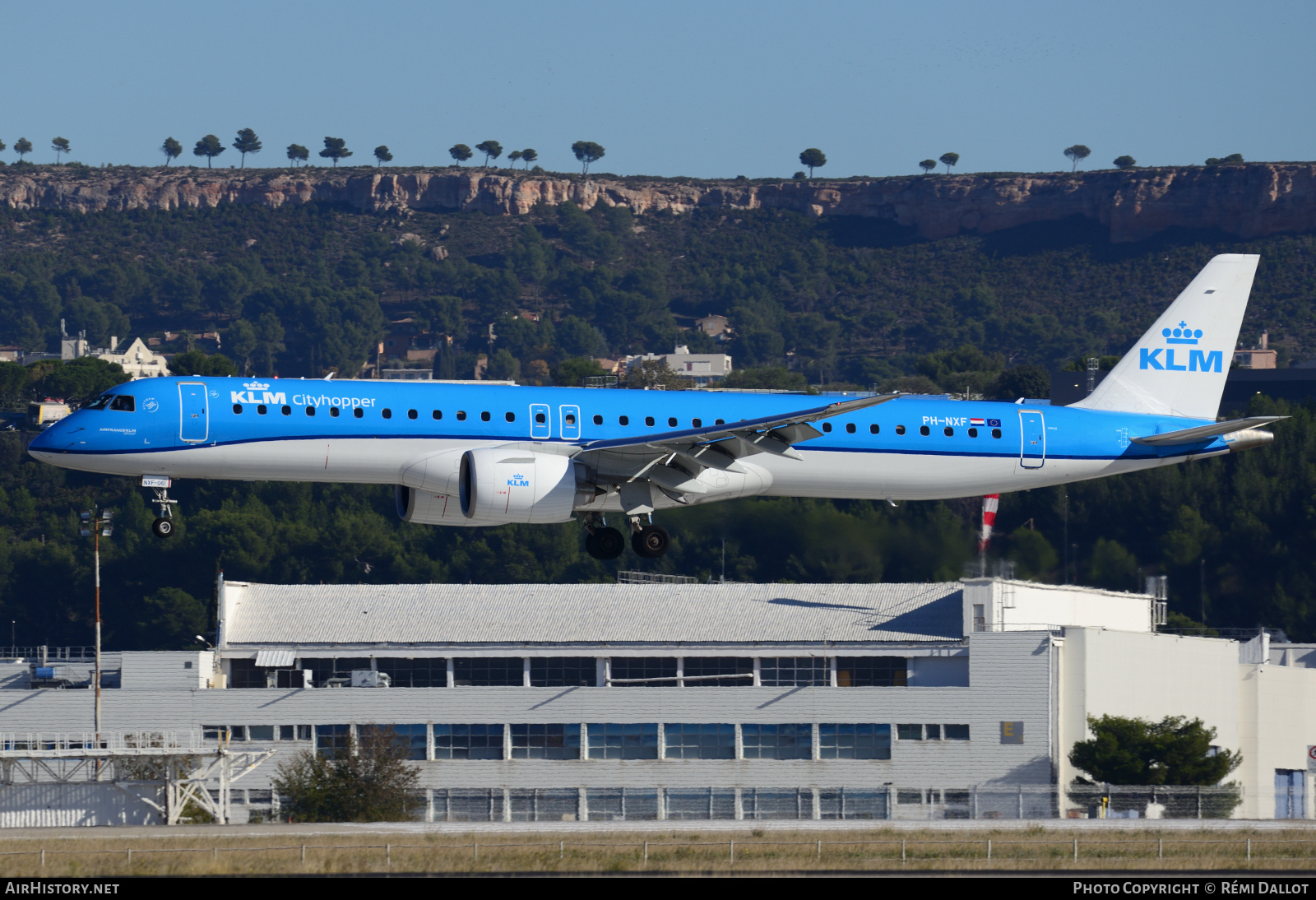Aircraft Photo of PH-NXF | Embraer 195-E2 (ERJ-190-400) | KLM Cityhopper | AirHistory.net #688489