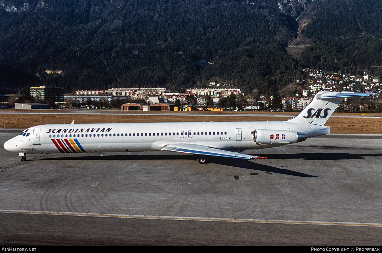 Aircraft Photo of SE-DIZ | McDonnell Douglas MD-82 (DC-9-82) | Scandinavian Airlines - SAS | AirHistory.net #688540