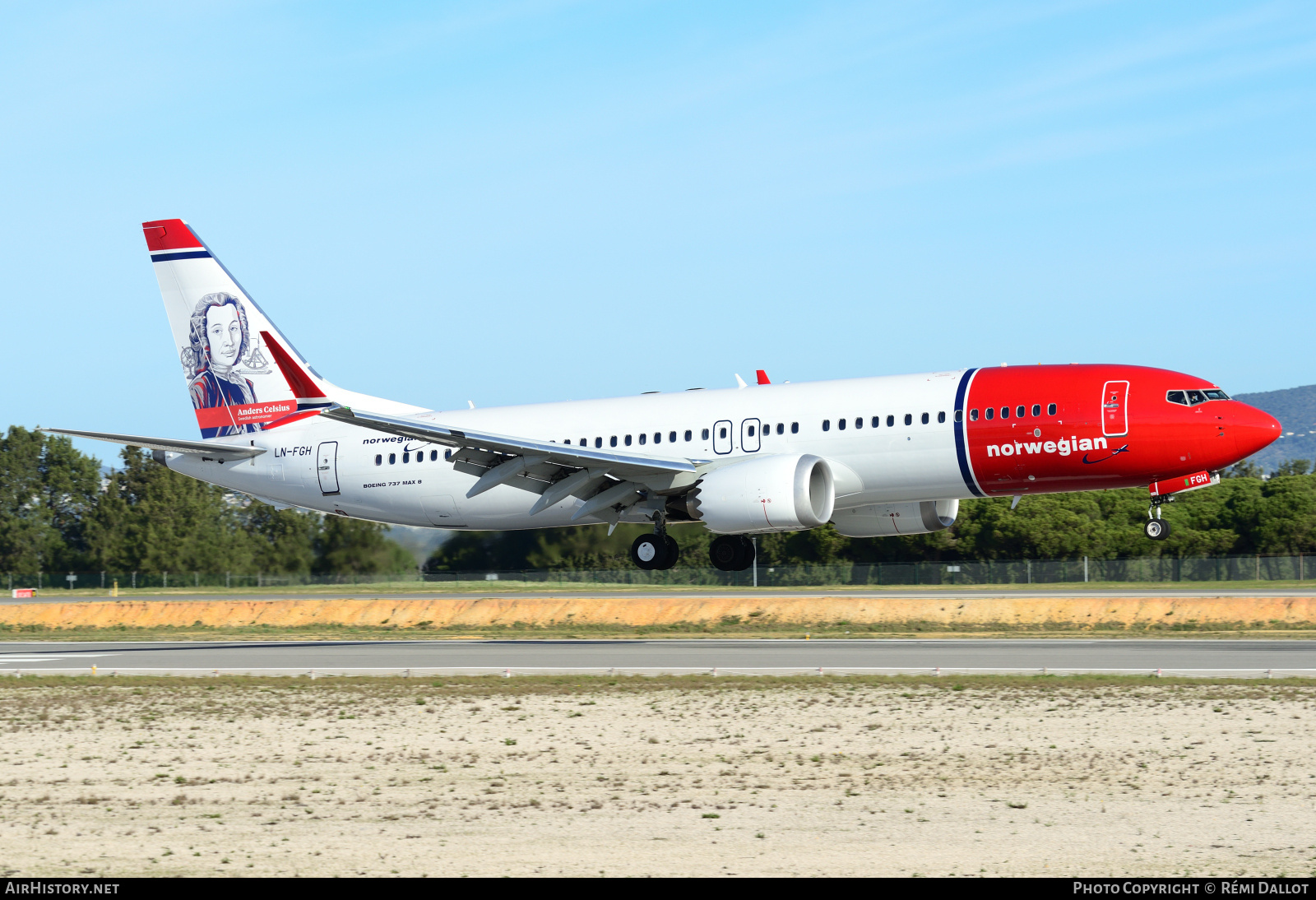 Aircraft Photo of LN-FGH | Boeing 737-8 Max 8 | Norwegian | AirHistory.net #688563